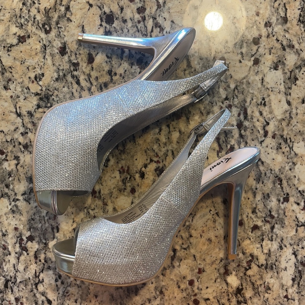 Fiona Silver Sparkle Heels - Women’s 8